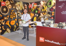 Wilson Lee of Mitrofresh, showcasing their mushrooms at Asia Fruit Logistica.