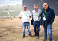 Nadeem Khan of Primafruit with Gonçalo Fonseca and John Noordam (both Kekkilä-BVB)